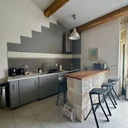Joli Mas Duplex Piscine Parking Prive Apartment *