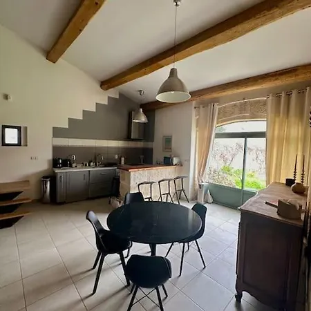 Joli Mas Duplex Piscine Parking Prive Apartment *